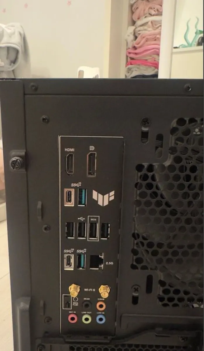 Custom PC new build Ryzen 7 7800x3d RTX4090 TOPEND - Image 4