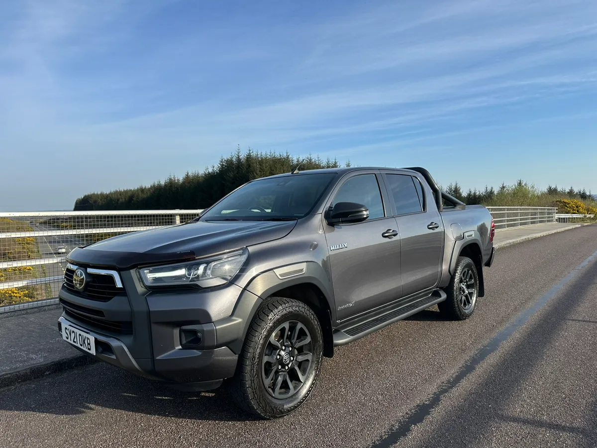 2021 Toyota Hilux Invincible x - Image 1