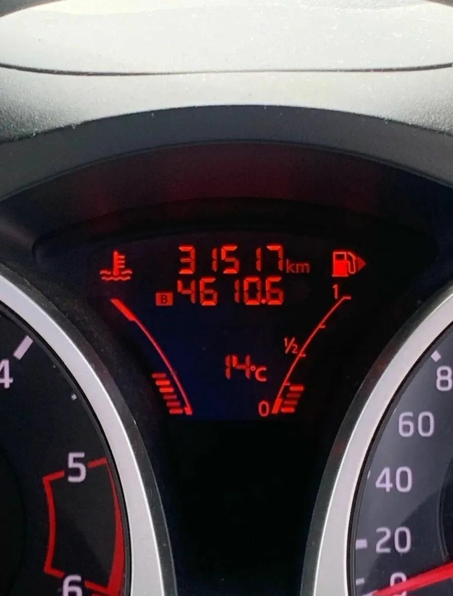 Nissan Juke //only 32000KLMS//ORIGINAL I - Image 3