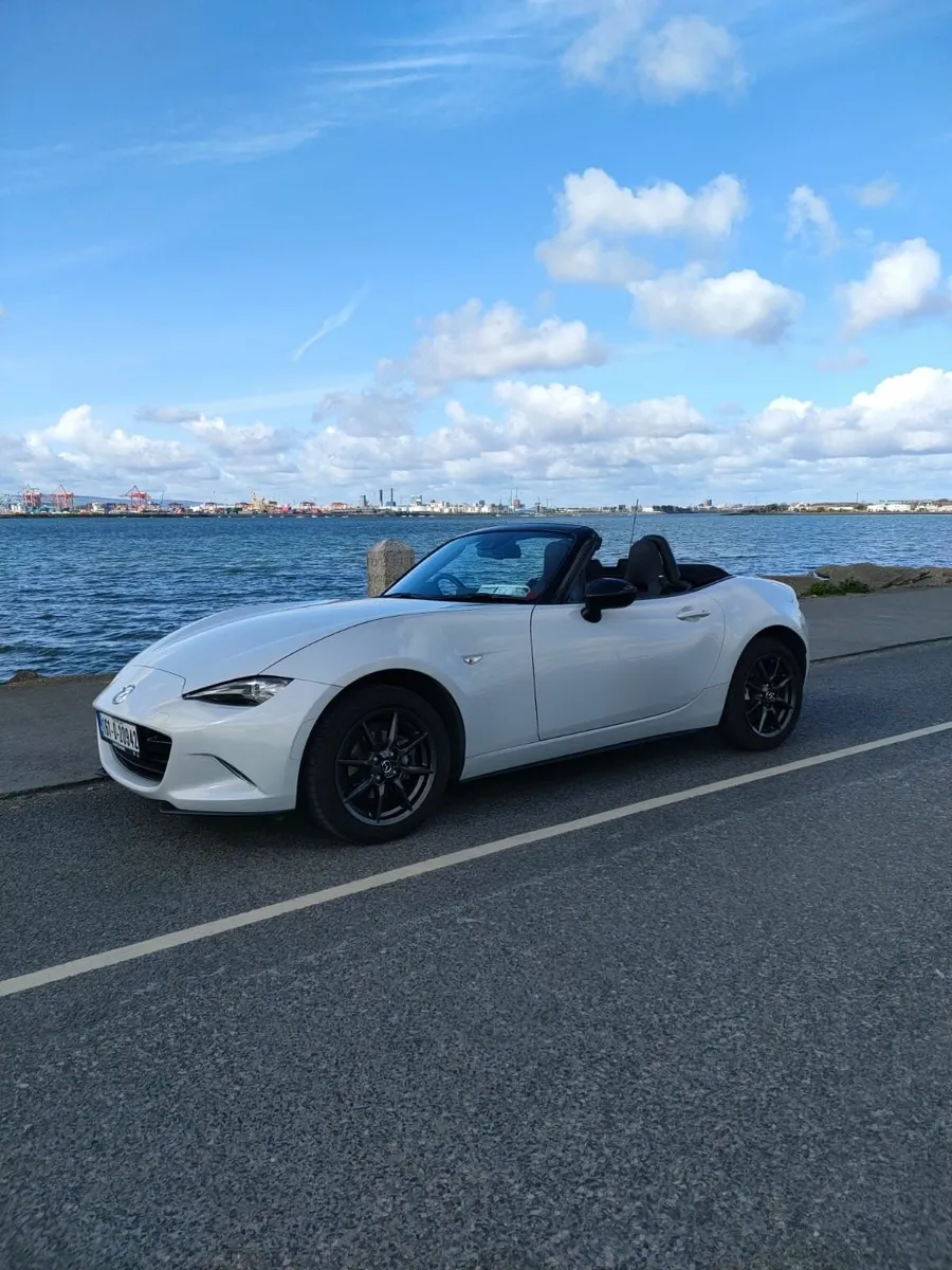 Mazda MX-5 2016 - Image 2