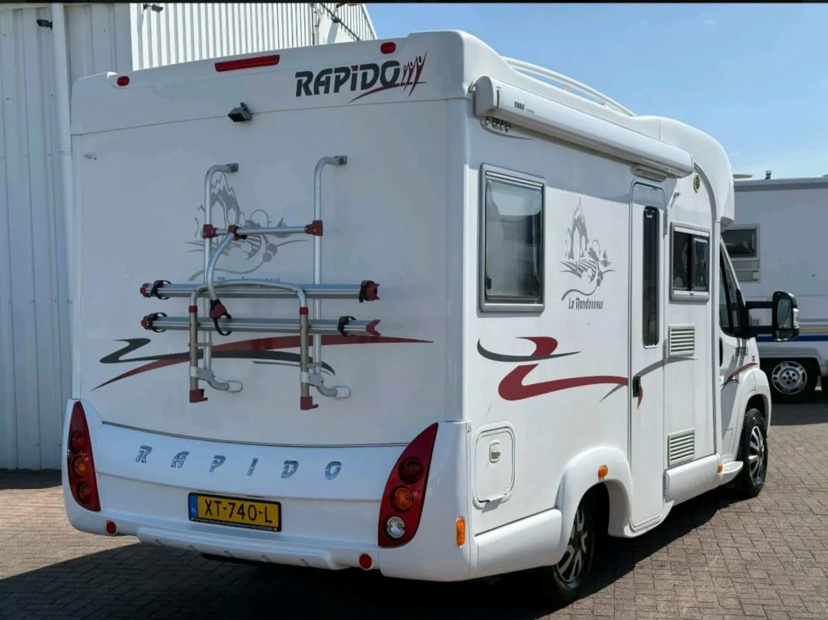 2007 RAPIDO 707F COMPACT FRENCH BED ONLY 6 METERS - Image 4