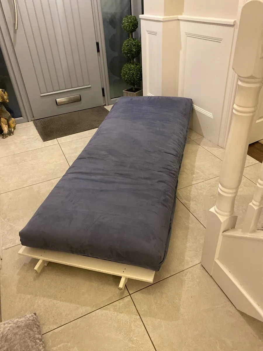 Single Sofa bed - Image 3