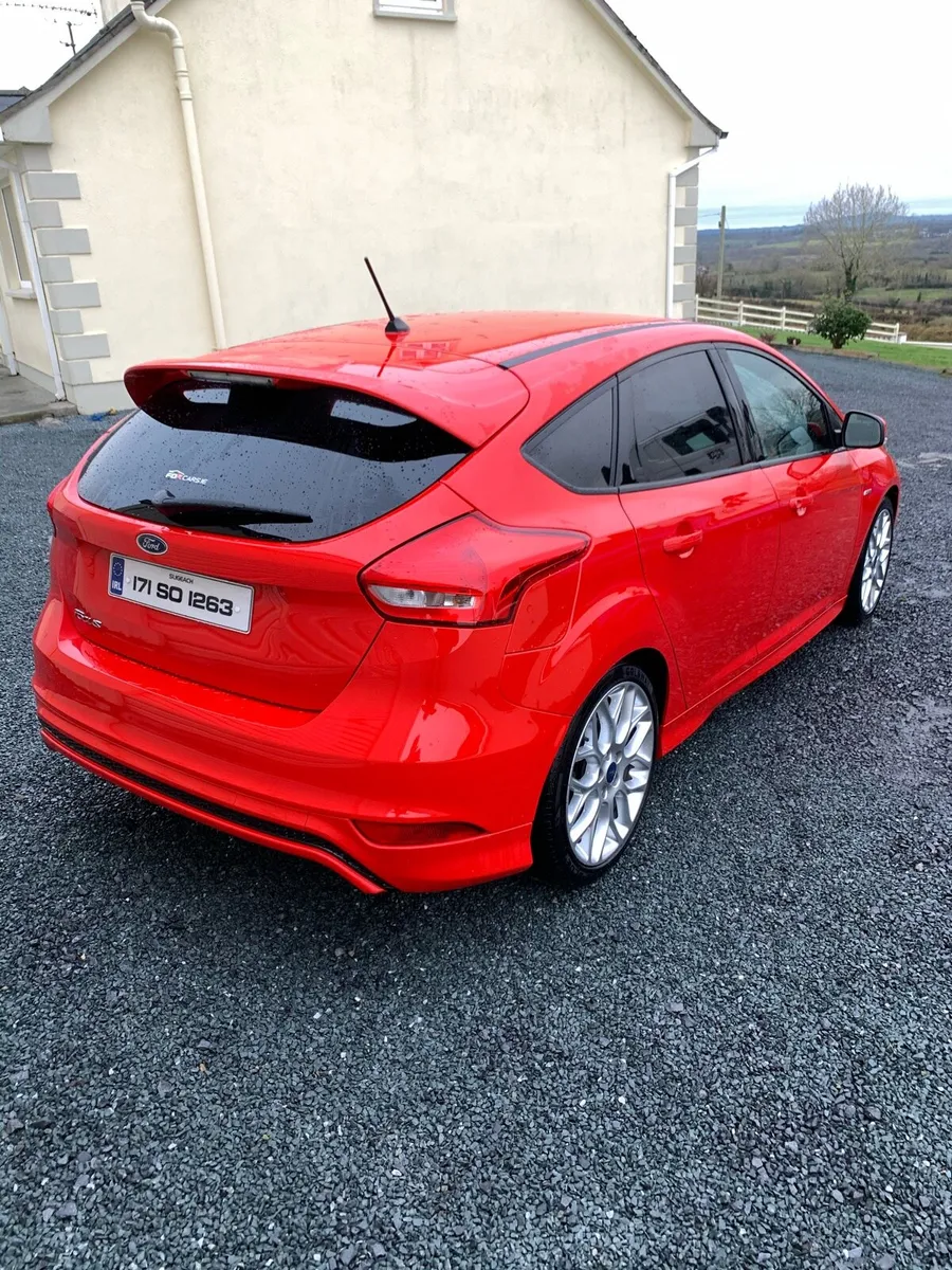Ford Focus - Image 2
