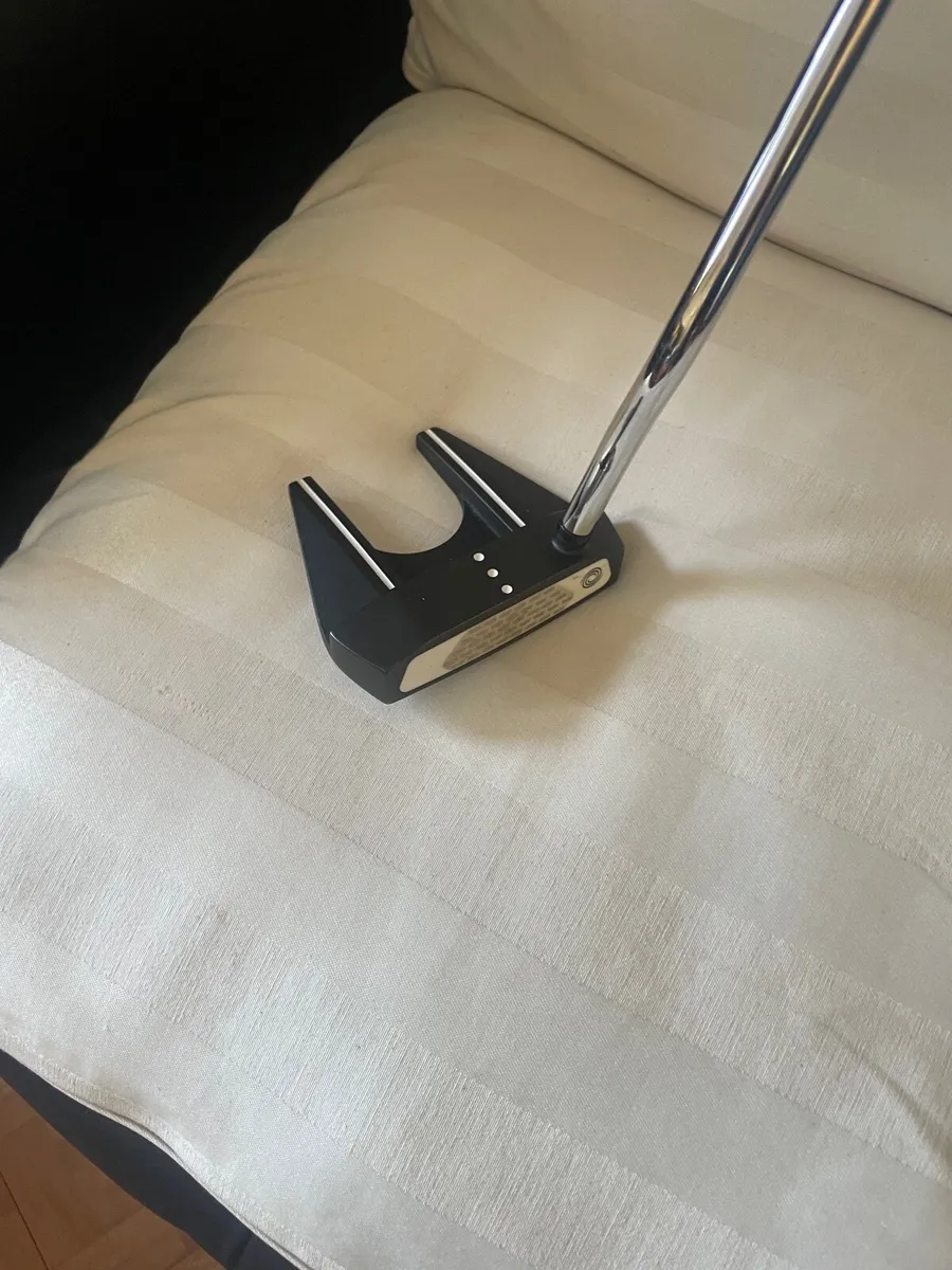 GOLF CLUB - Image 1