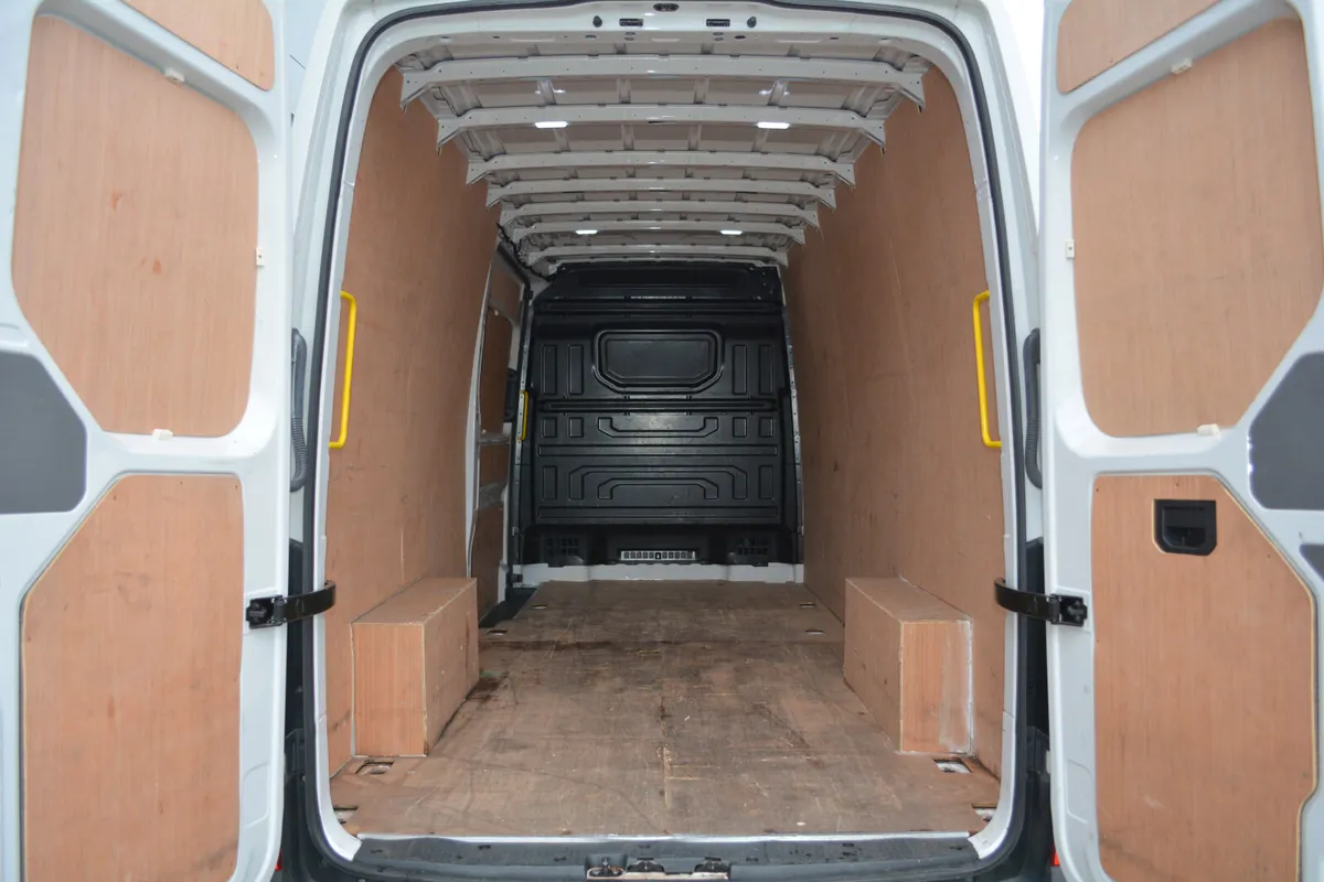 MAN TGE LWB High Roof - Volkswagen Crafter - Image 2