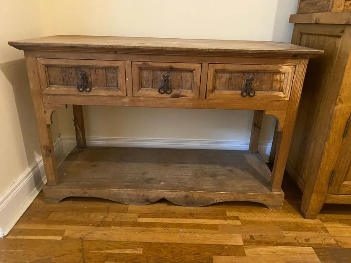 Hall table - Image 1