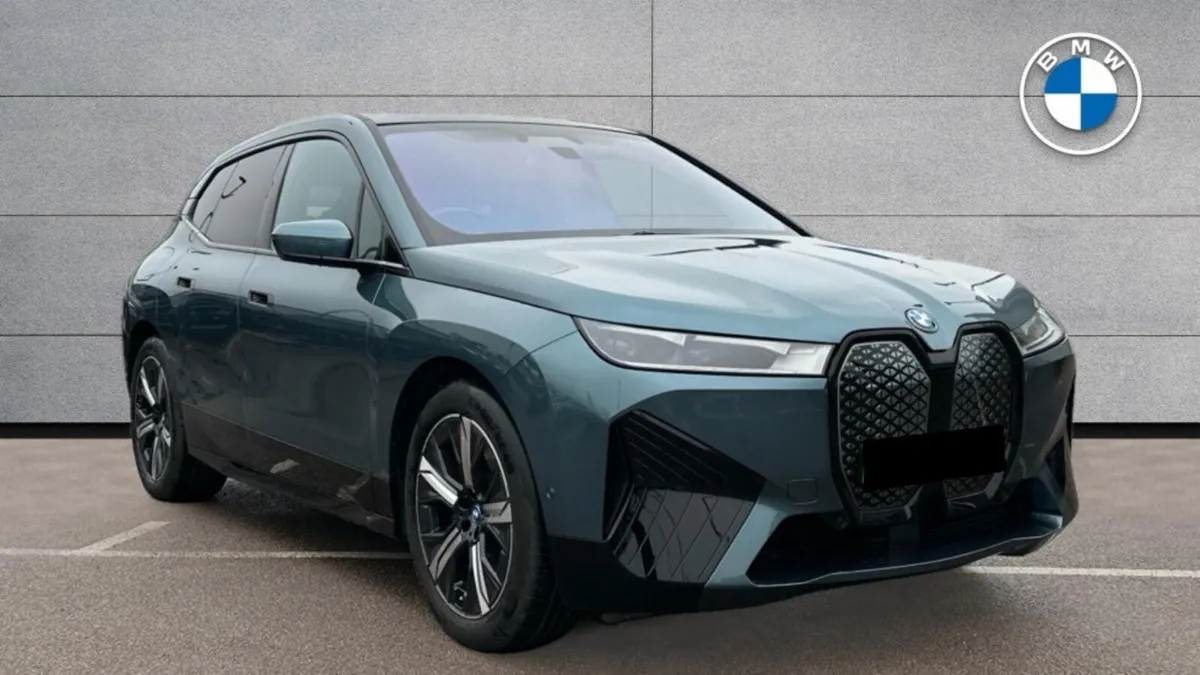 222 IX XDRIVE40 M SPORT EDITION (HUGE SPEC) - Image 1