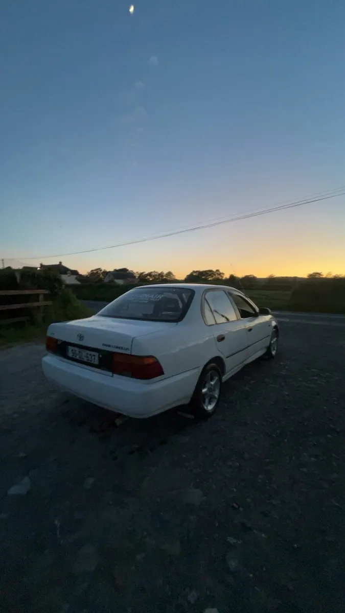 Toyota corolla e10 xli - Image 2