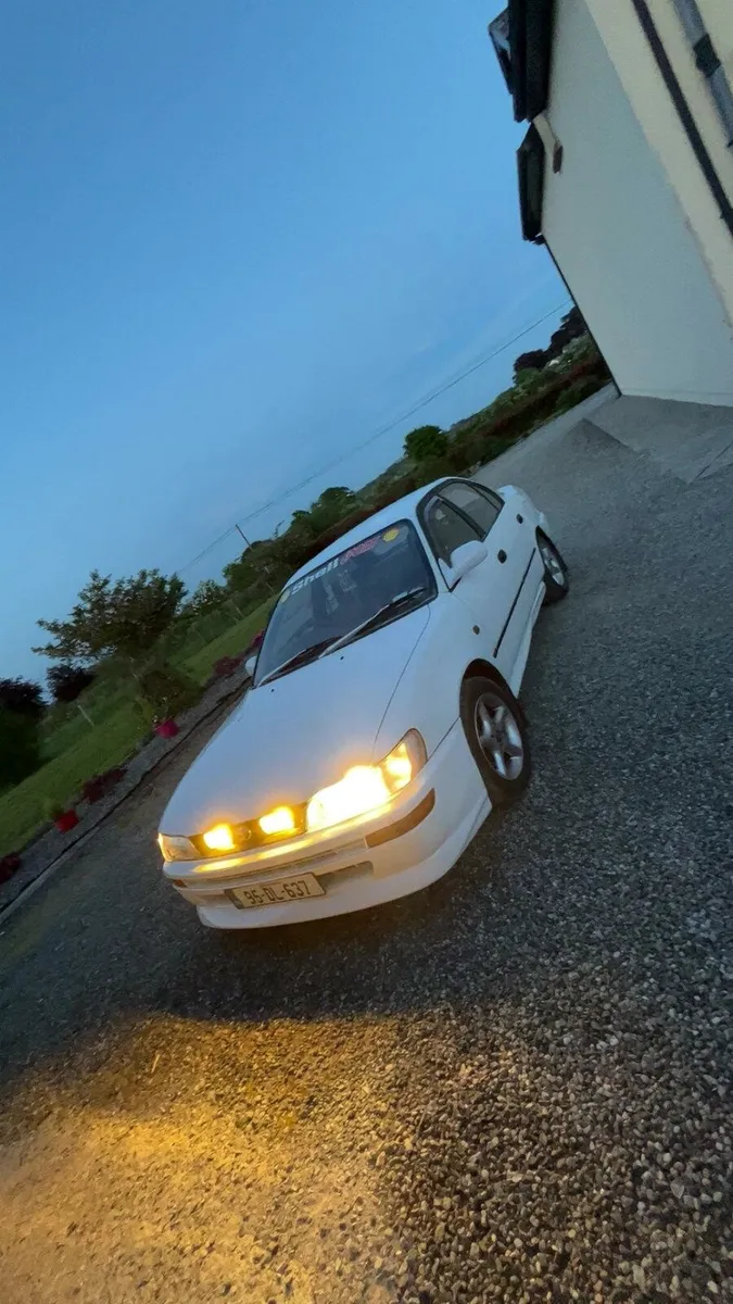 Toyota corolla e10 xli - Image 3