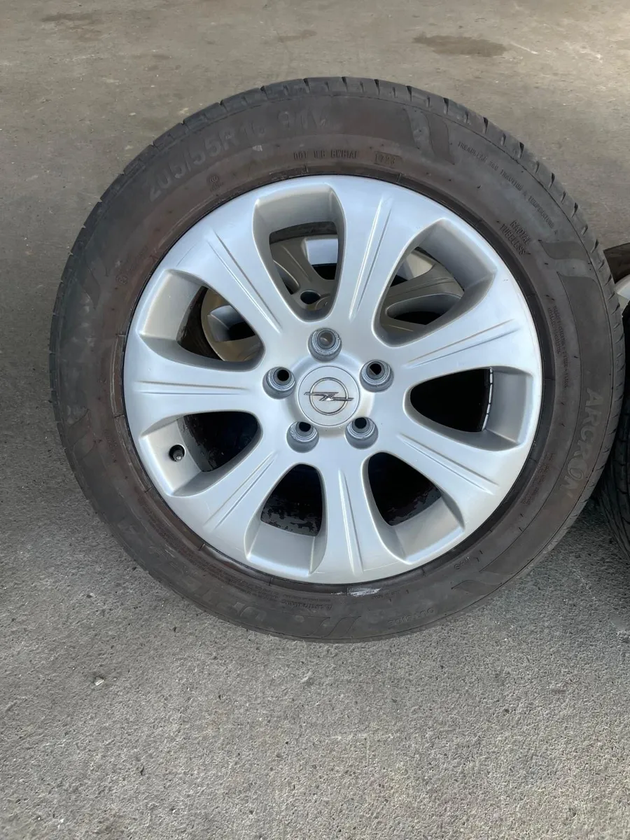Opel Astra Alloy Wheels & Tyres 205/55R16 - Image 2