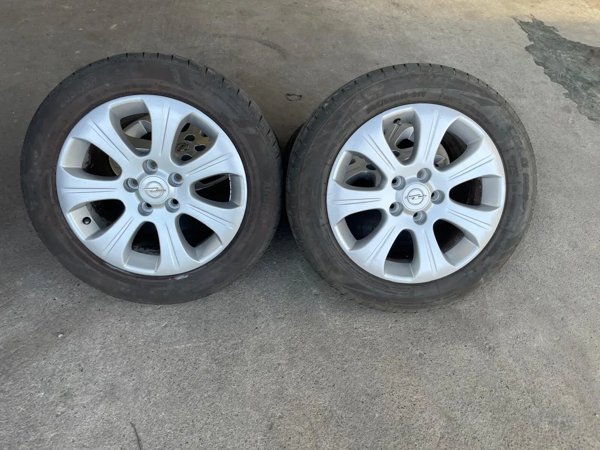 Opel Astra Alloy Wheels & Tyres 205/55R16 - Image 3