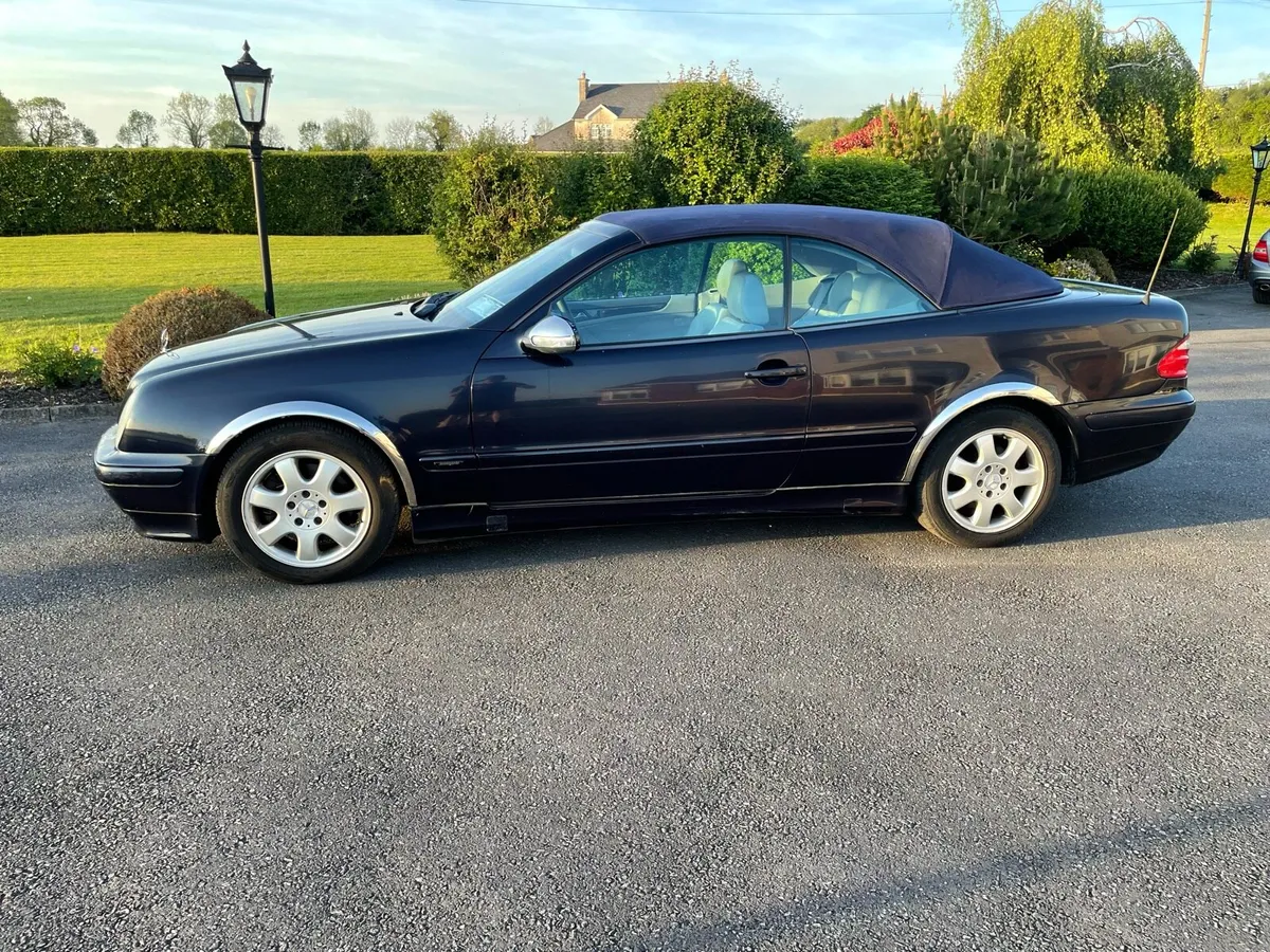 Mercedes Clk convertible - Image 4