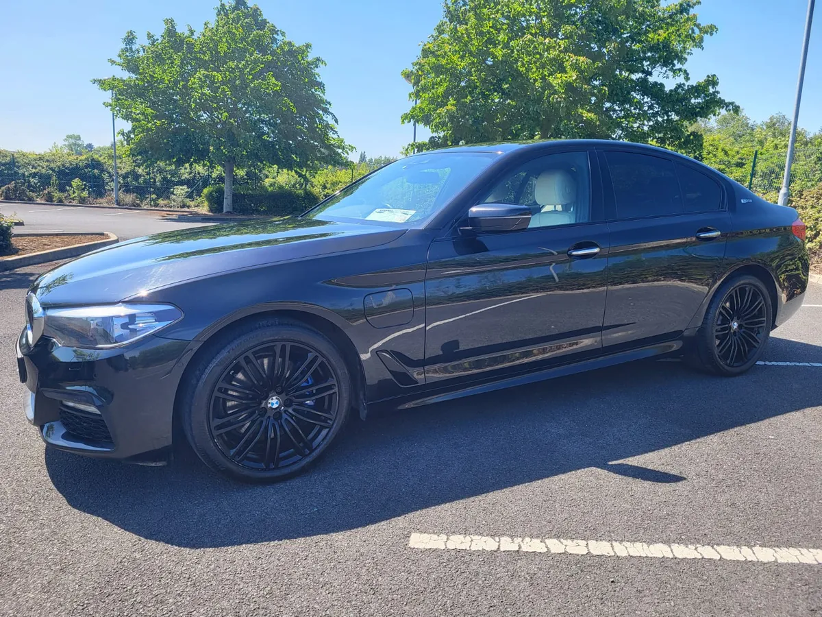 2018 BMW 530E M SPORT PHEV HYBRID - Image 2