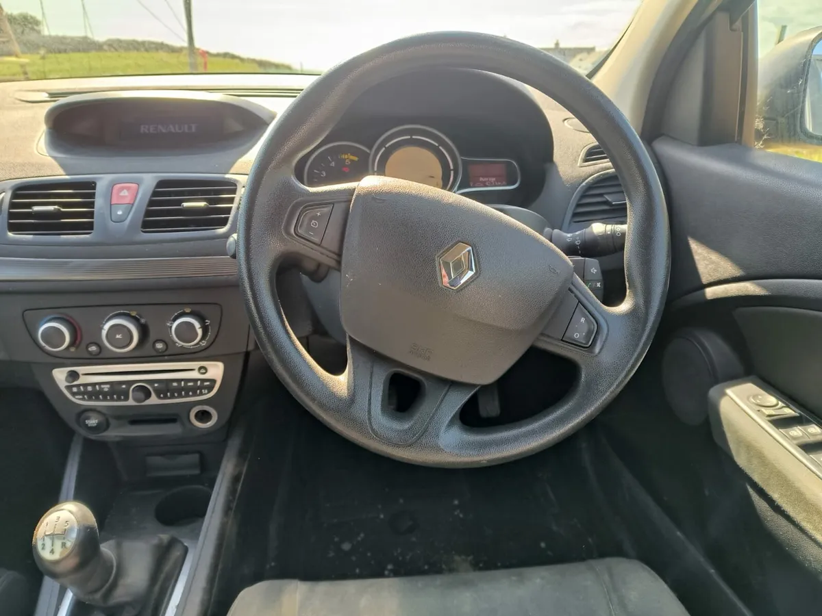 Renault Megane - Image 4
