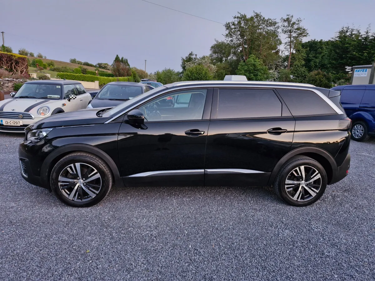 Peugeot 5008 2018 - Image 2
