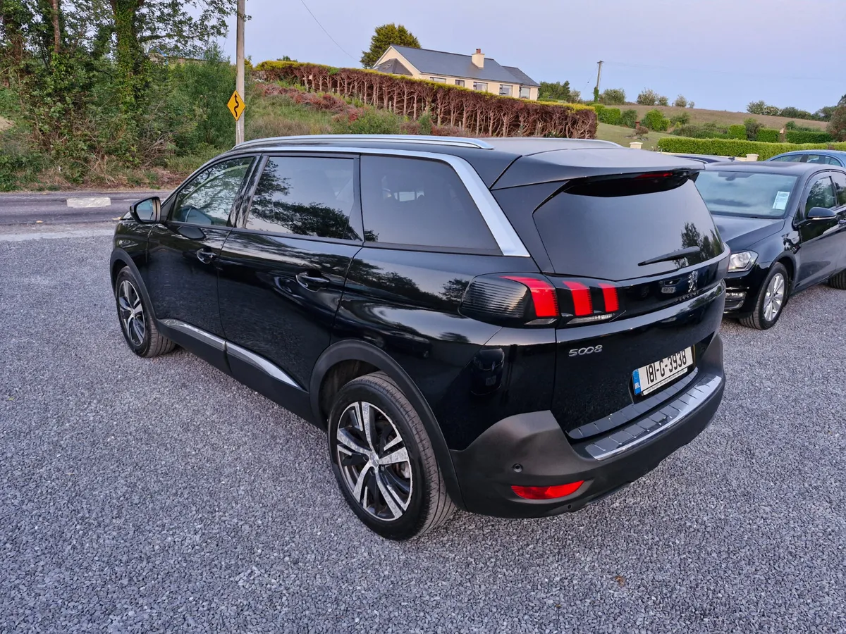 Peugeot 5008 2018 - Image 3