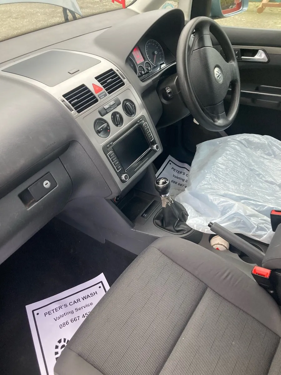 2008 Volkswagen Touran 1.9 diesel 7 seater - Image 2
