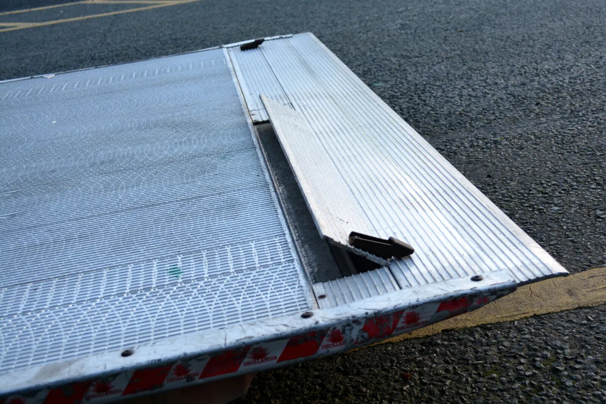 Opel Movano Box & Lift - Dealer Service History - Image 4