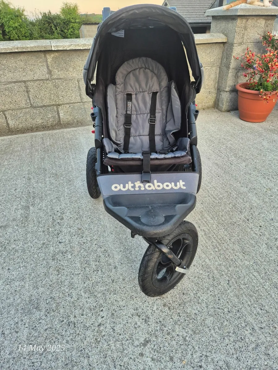 Outnabout pram - Image 3