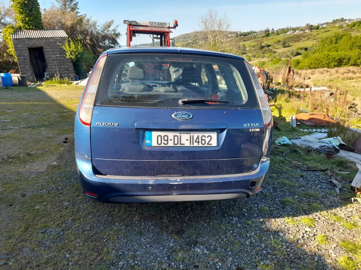 Car for parts - Image 3