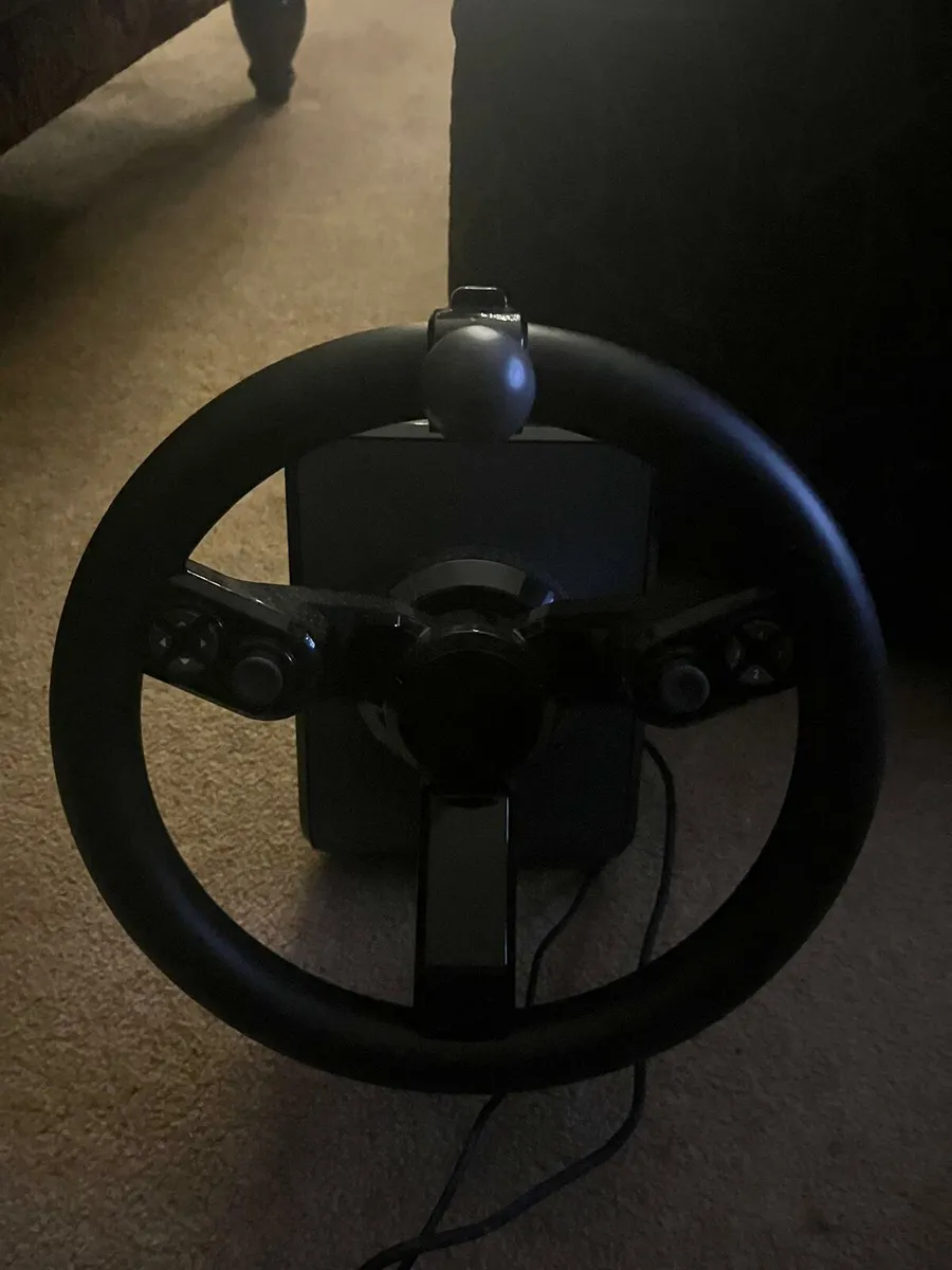 Logitech Heavy equipment bundle - Image 1