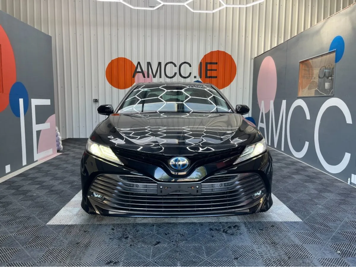 Toyota Camry Only  20950  2.5 Hyrbid / 92k KMs / - Image 2