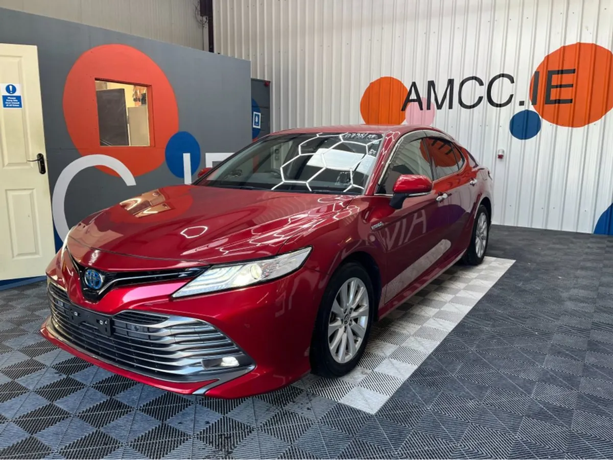 Toyota Camry Only  19950  2.5 Hyrbid / 68k KMs / - Image 3