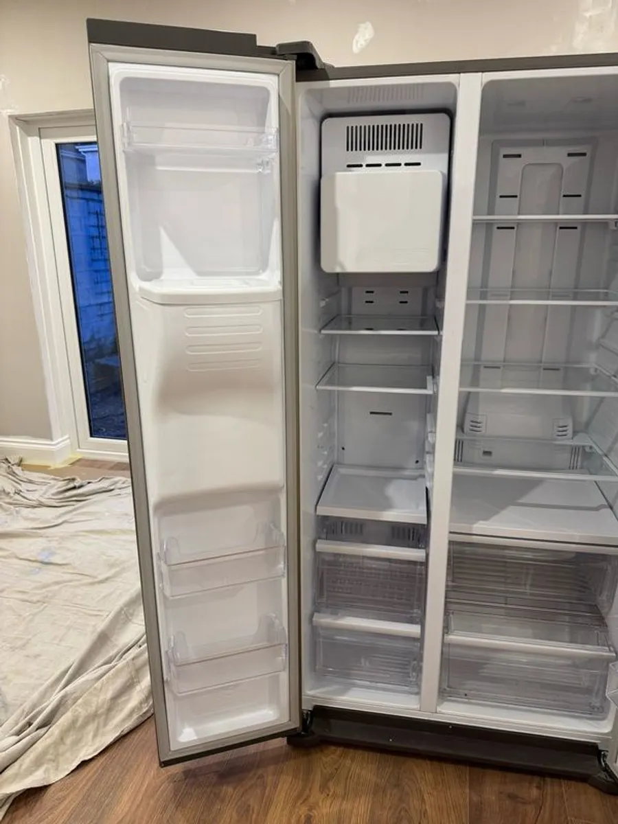 american fridge freezer - Image 4