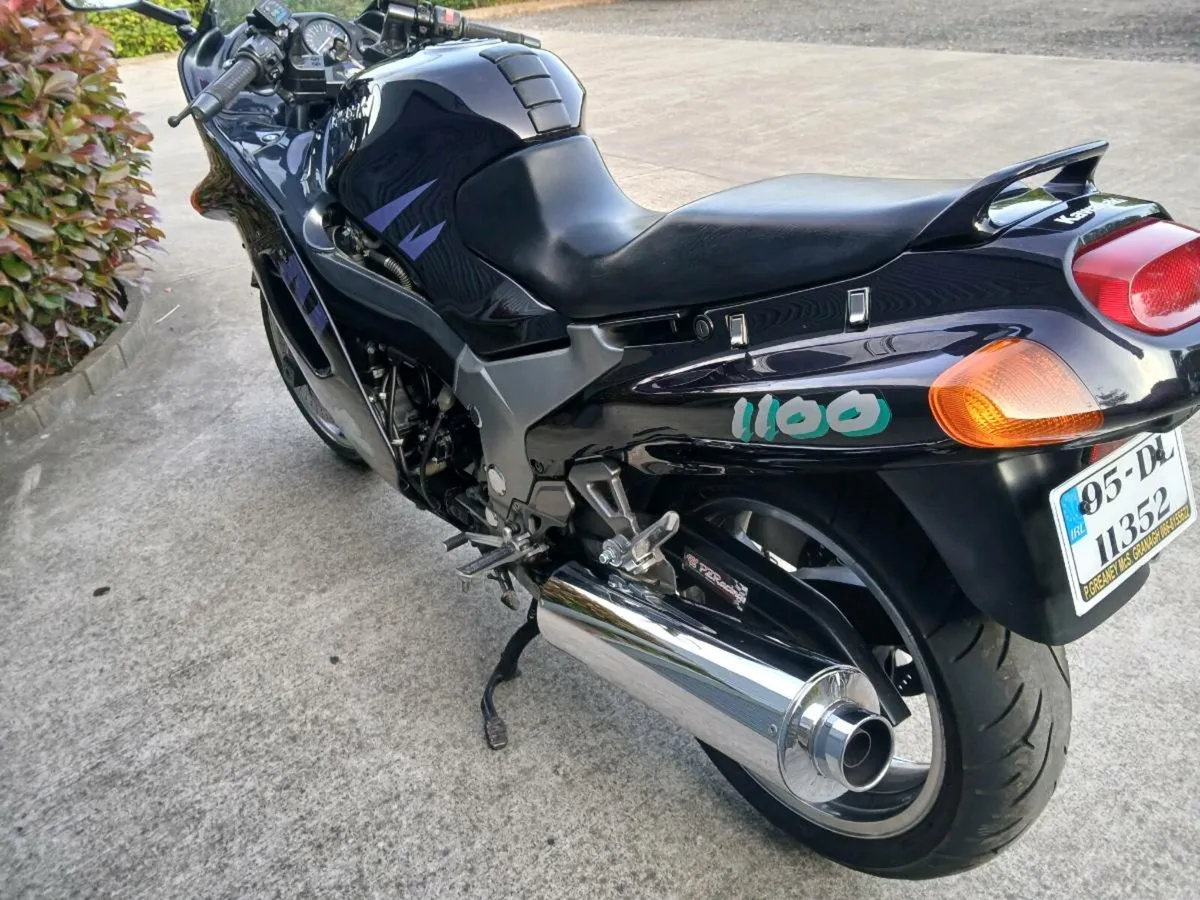 Kawasaki ZZR 1100 - Image 3