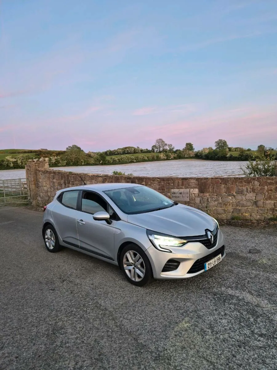 211 Renault clio - Image 1