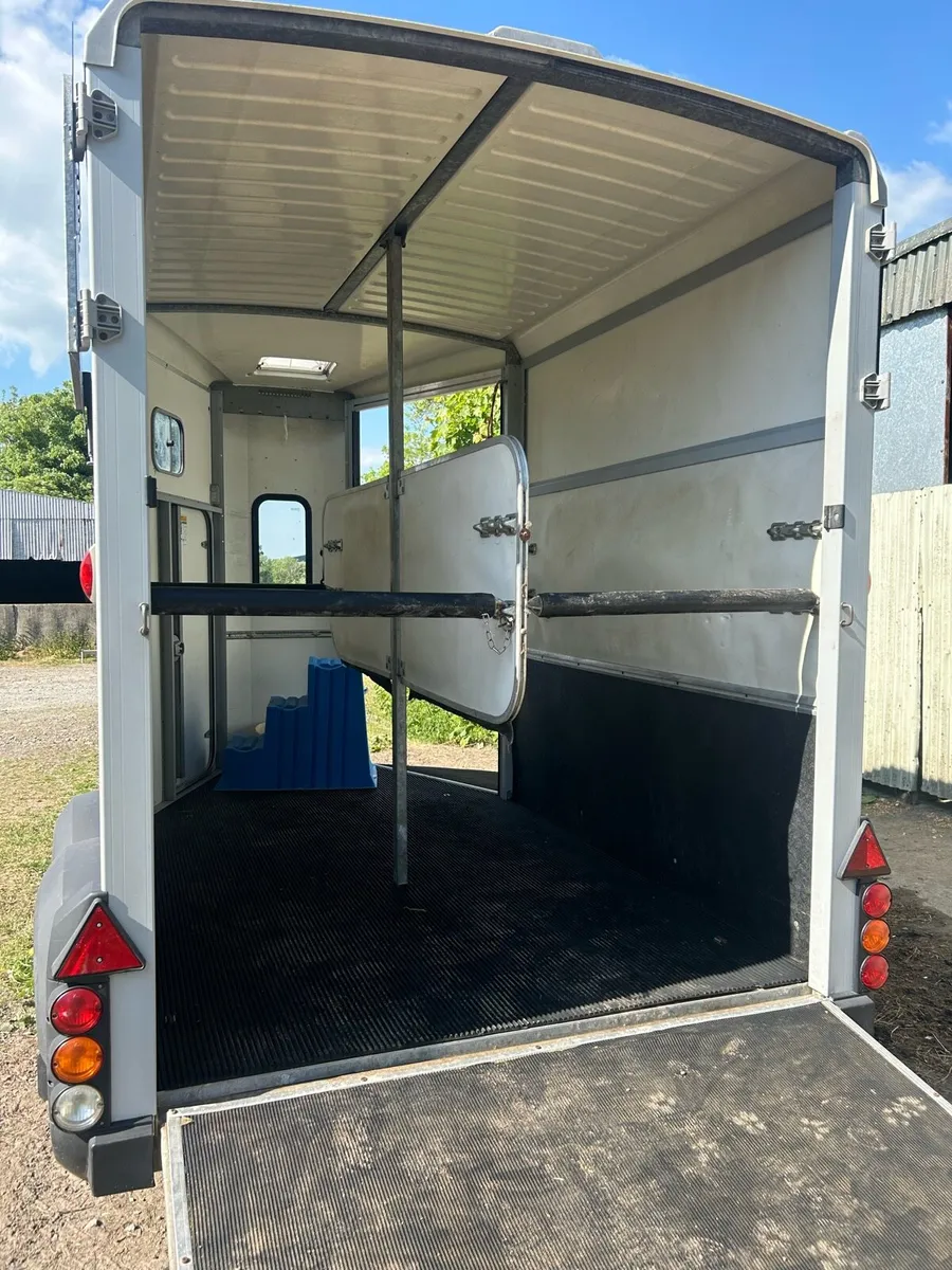 Horse box 511 2015 - Image 4