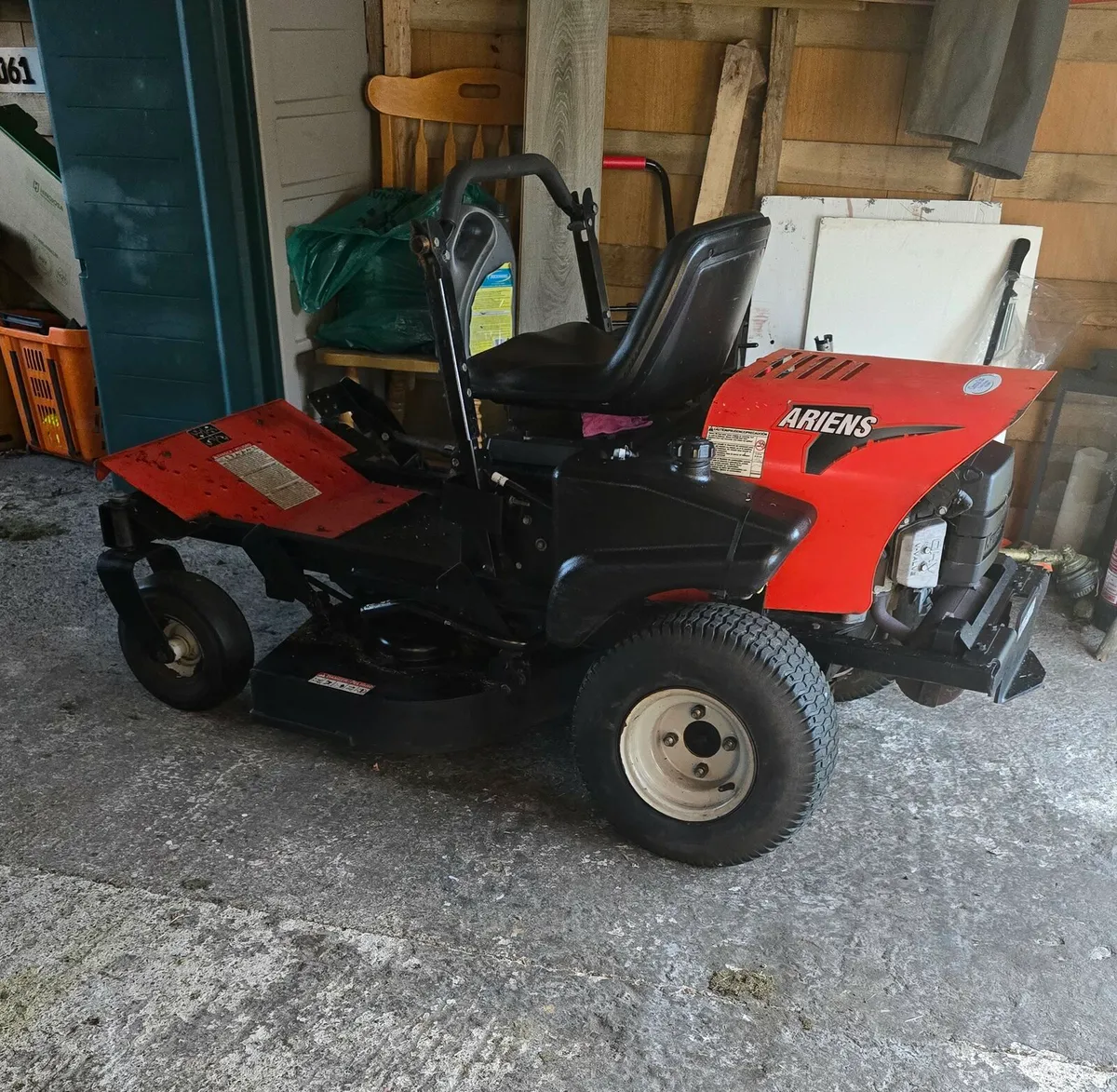 Zero turn mower - Image 1
