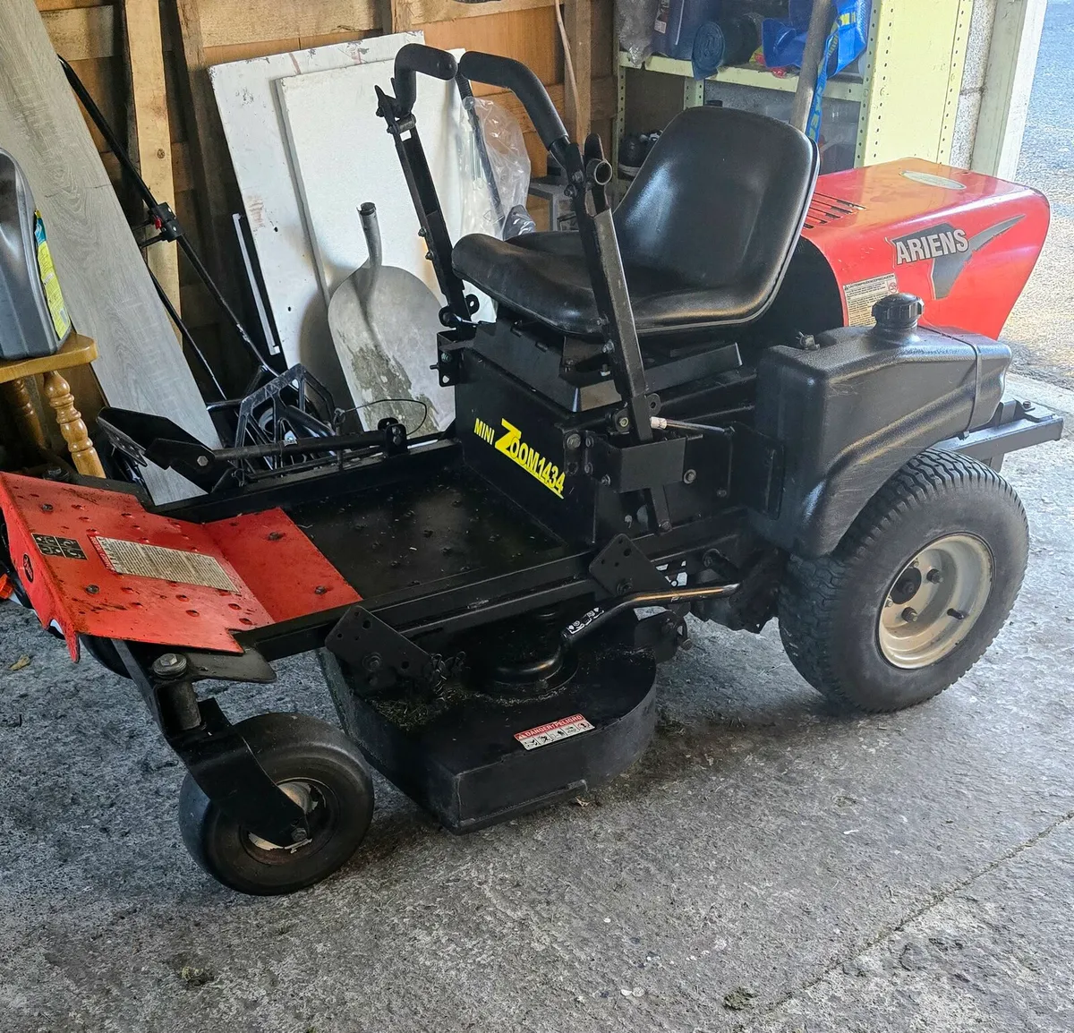 Zero turn mower - Image 2