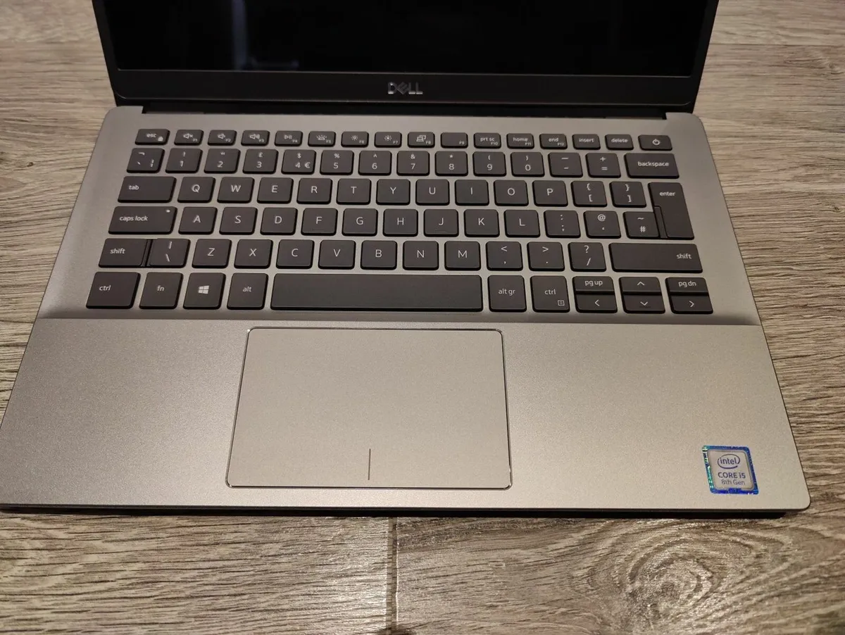 Dell Latitude 3301 | i5 | 8GB | 256GB | 13.3" FHD - Image 3