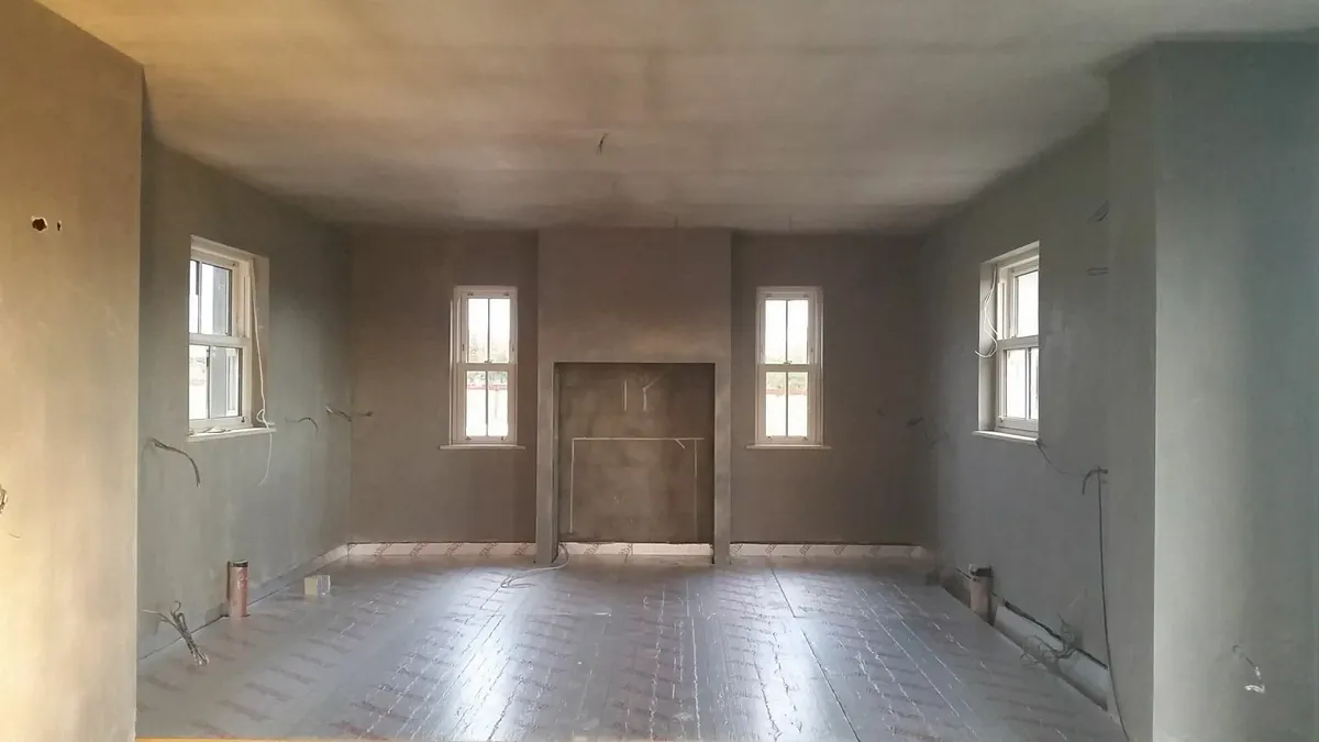 Plasterers available - Image 1