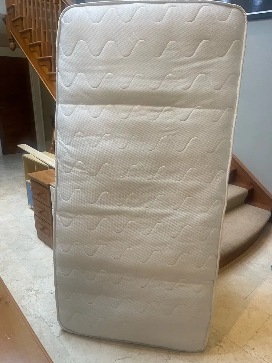Extremely Clean Single Mattress - Can Deliver - Image 1