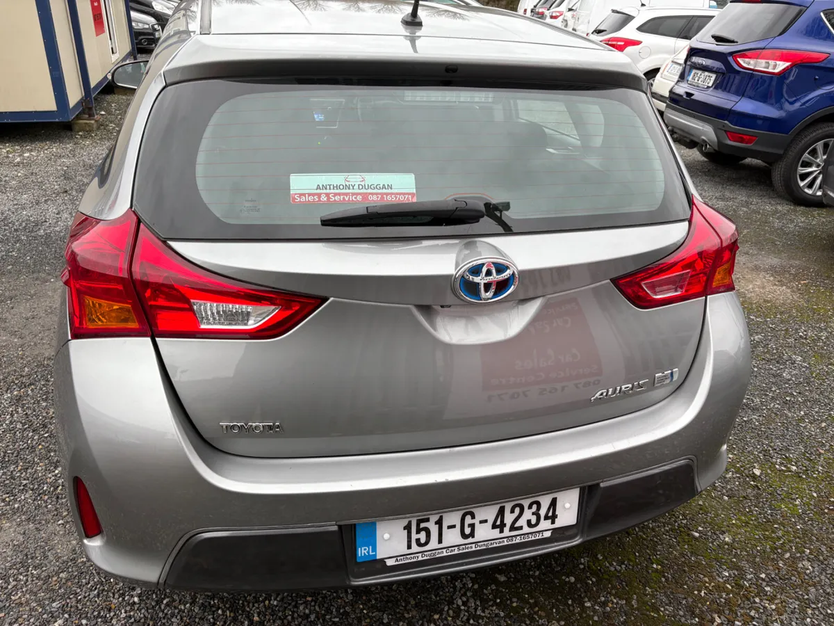 Toyota Auris hybrid - Image 4
