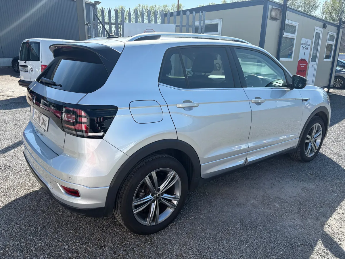2023 Volkswagen T-Cross - Image 3