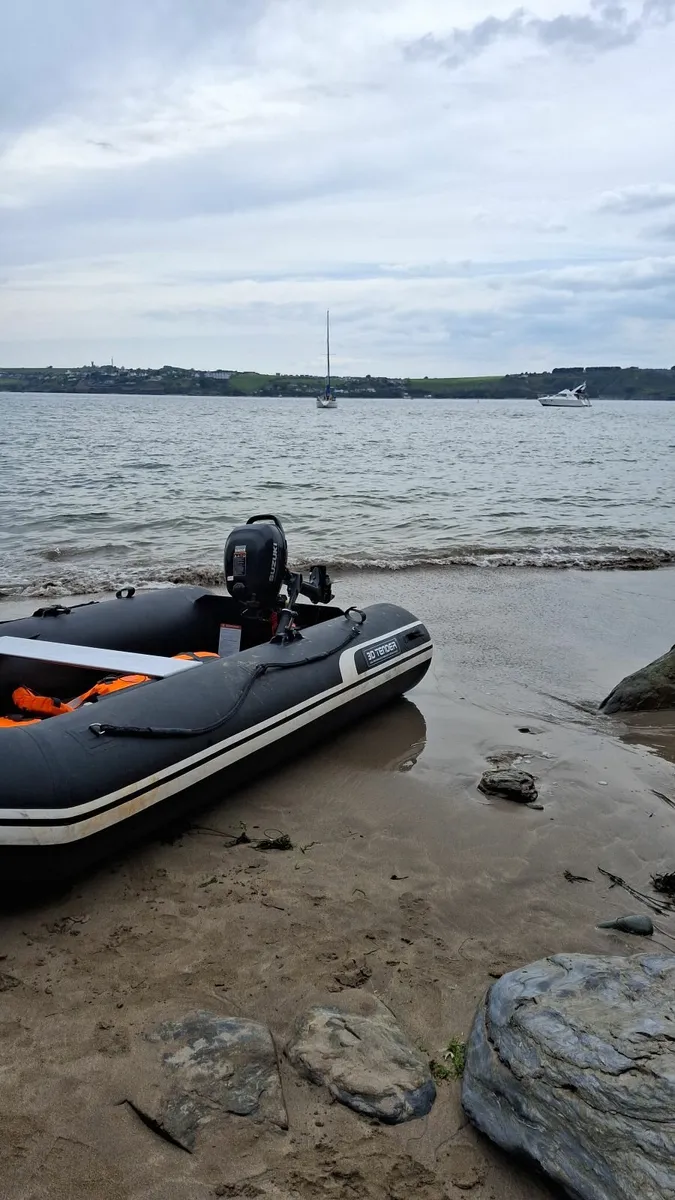 2.6mtr Dinghy  + 2.5hp outboard