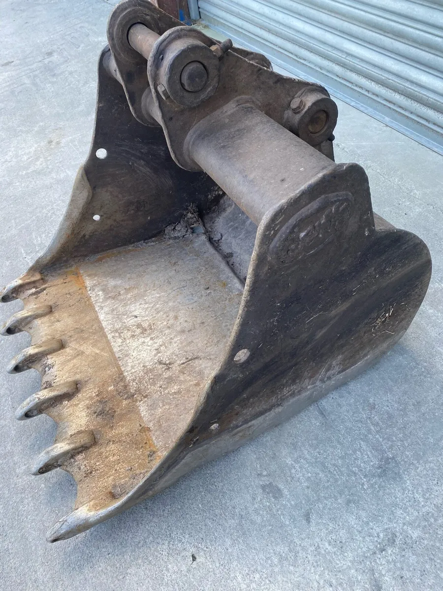 Geith 36 inch Digger Bucket, 50mm pins. - Image 2
