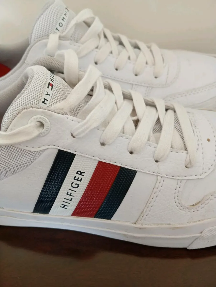 Tommy Hilfiger trainers - Image 1