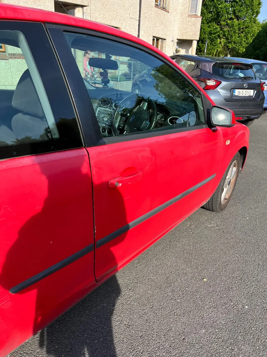 Ford Focus 2007Zetec, 3dr , NCT 11/25 - Image 4