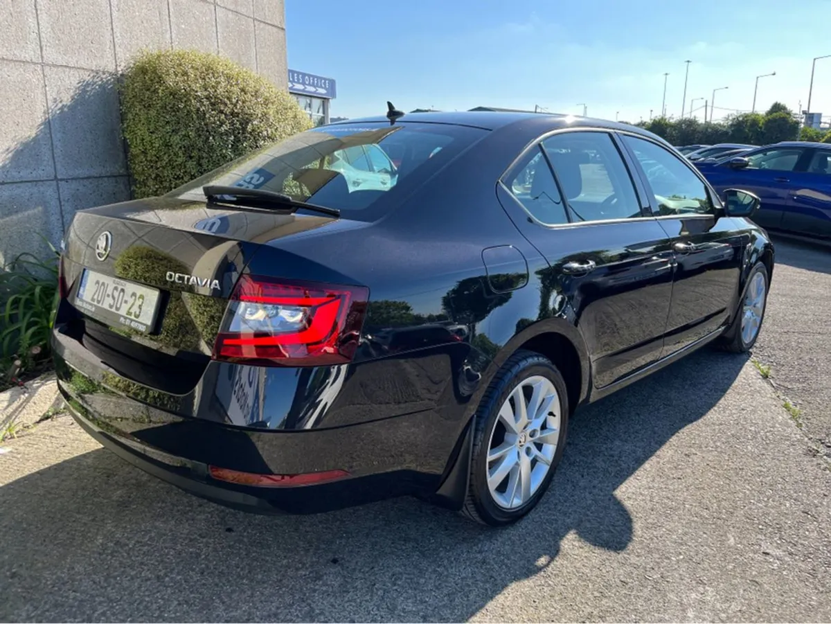 Skoda Octavia Ambition 1.6 TDI Diesel - Image 4