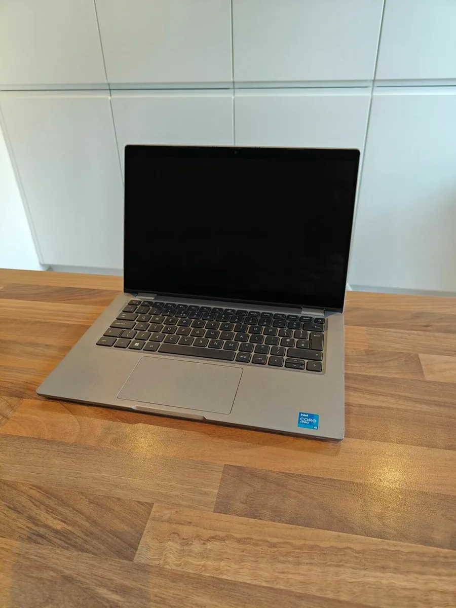 DELL Latitude 5320 2-in-1 360 Rotated Touchscreen - Image 3