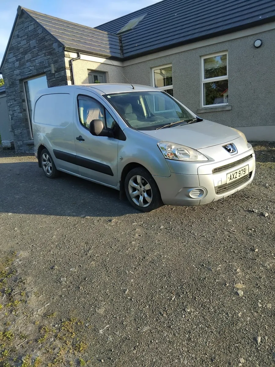 Peugeot Partner 2008 - Image 1