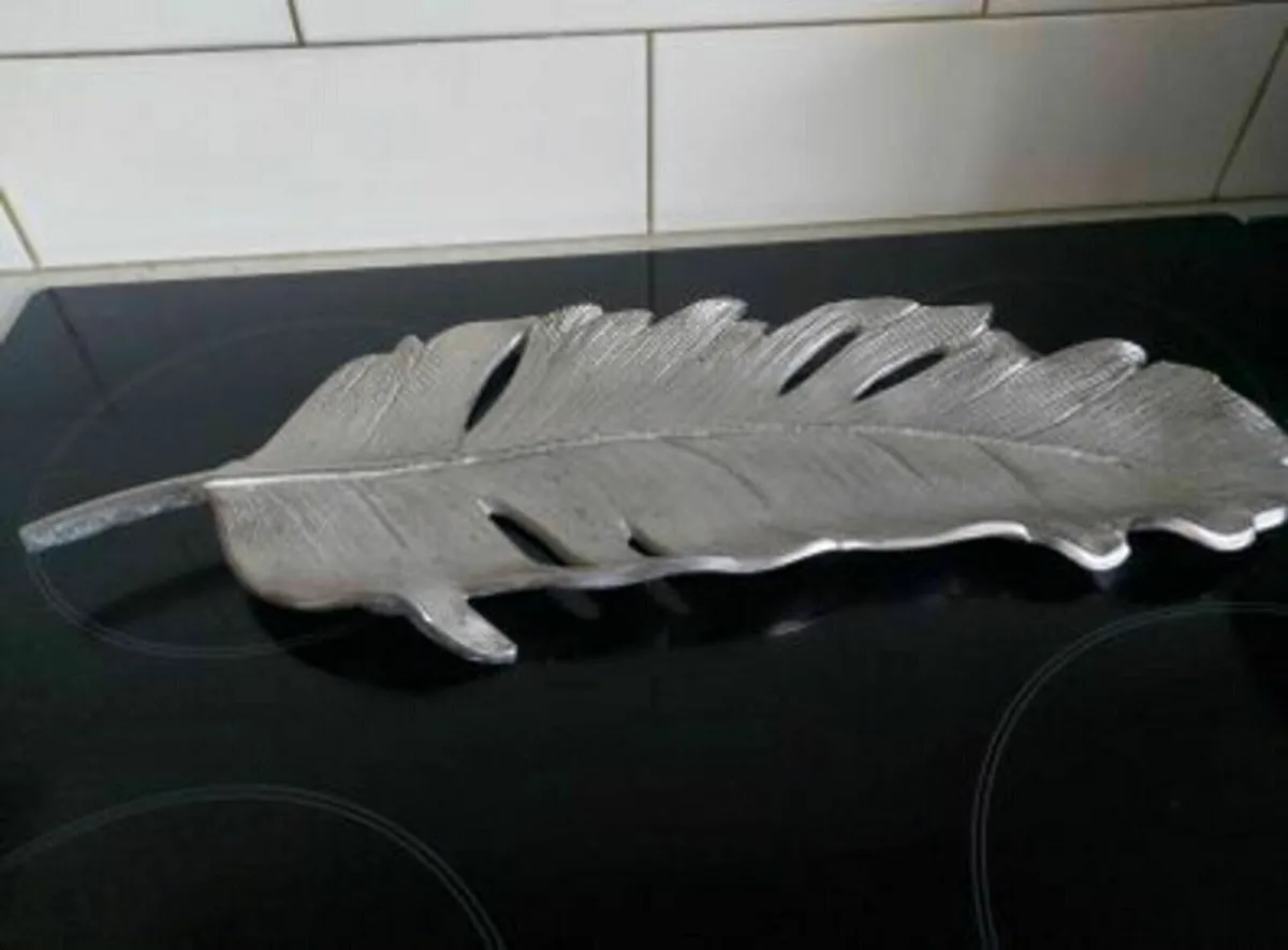 Metal Silver leaf + candle holder display-Delivery - Image 2