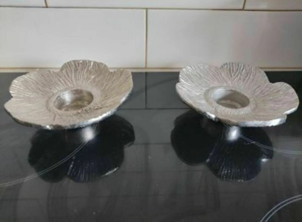 Metal Silver leaf + candle holder display-Delivery - Image 4
