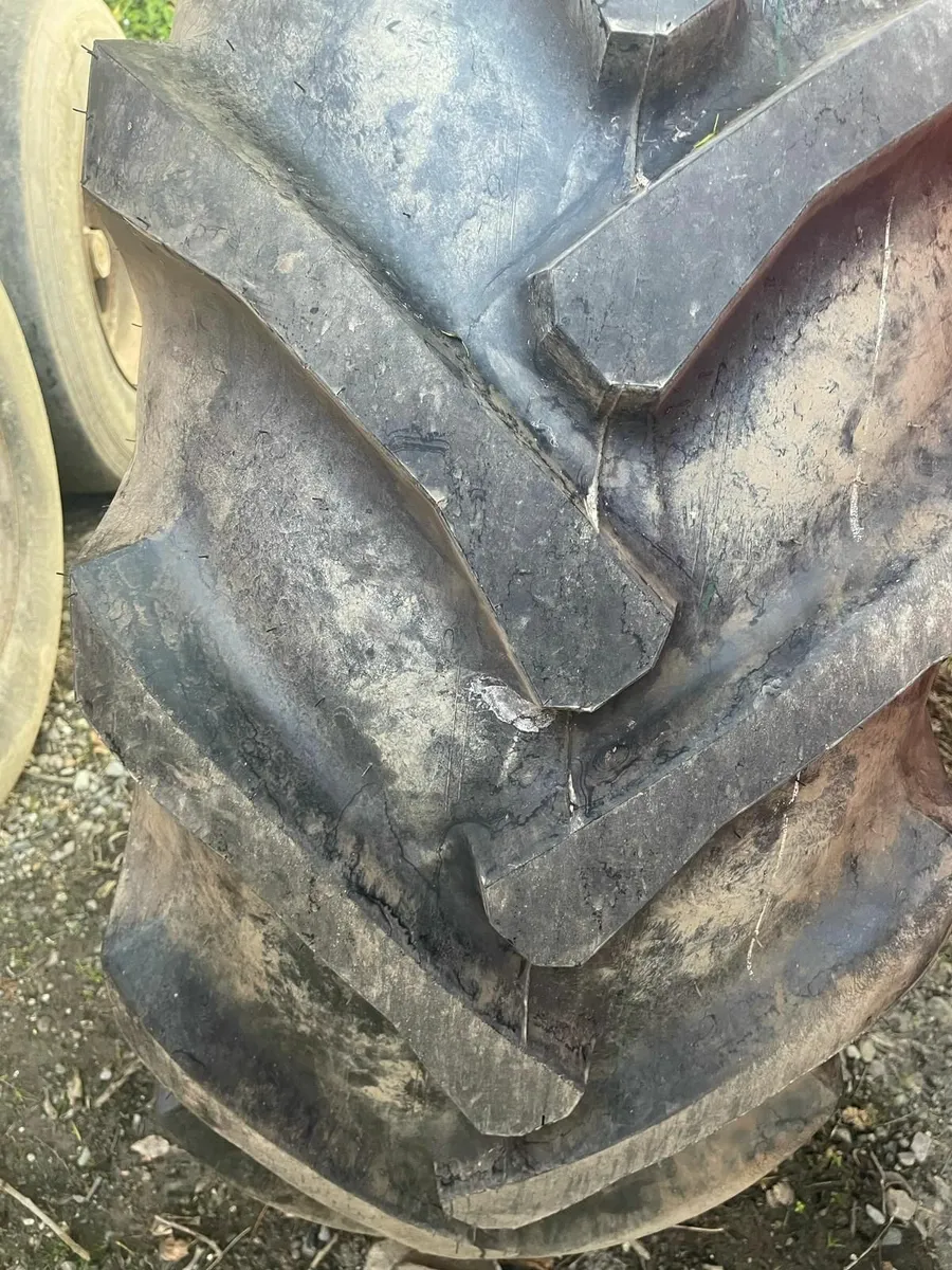 18 4 26 12 ply new tyre  500 hundred euro - Image 2