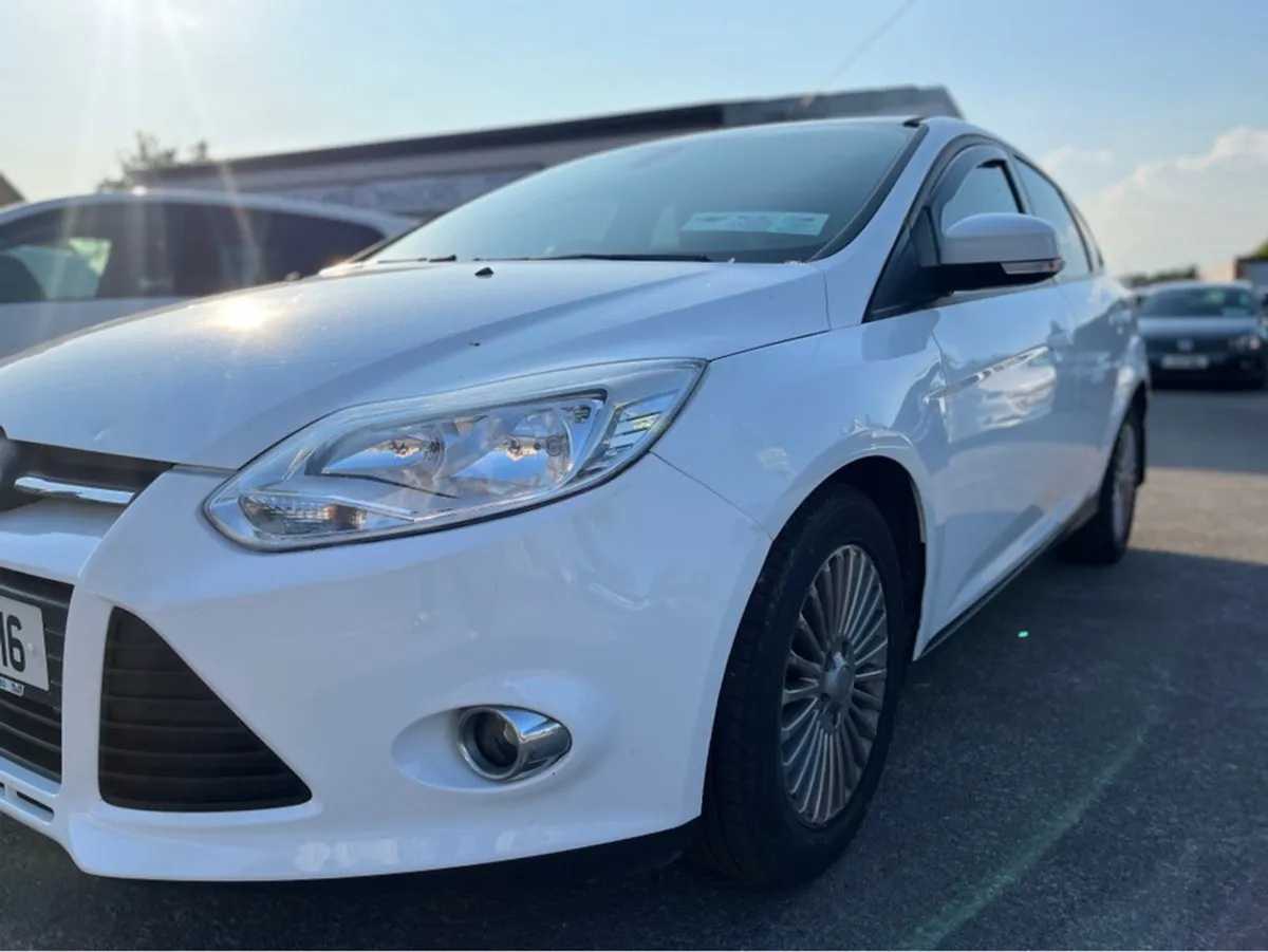 Ford Focus 1.6 Tdci Edge Econetic 1 105PS 5DR - Image 4