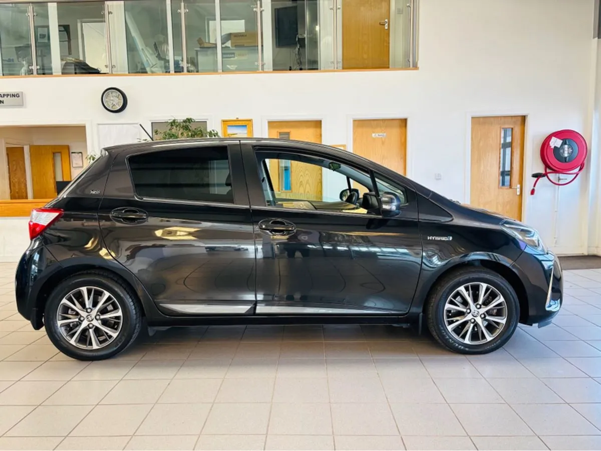 Toyota Yaris HY Y20 4DR Auto - Image 3